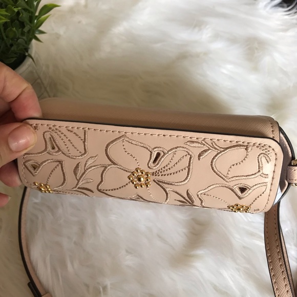 Michael Kors Crossbody Bag - Picture 3 of 6